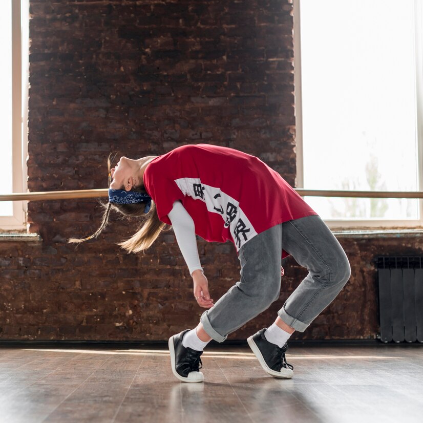 las mejores academias o escuelas de baile urbano en bogotá , colombia